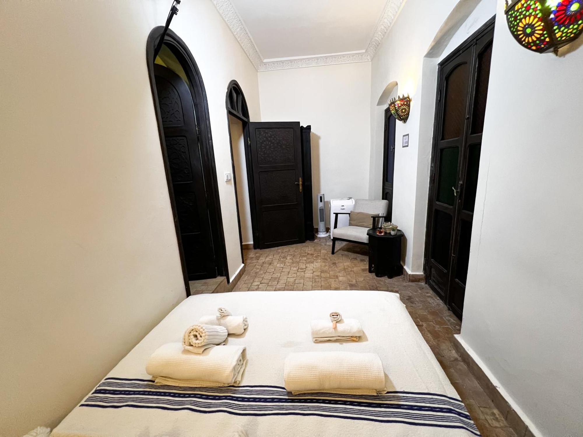 House In Old Medina For 10 Guests Villa Tangier Exterior photo